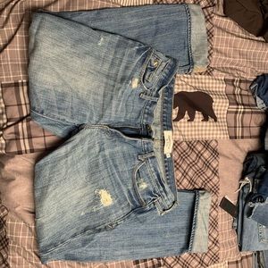 Abercrombie & Fitch crops/capris
